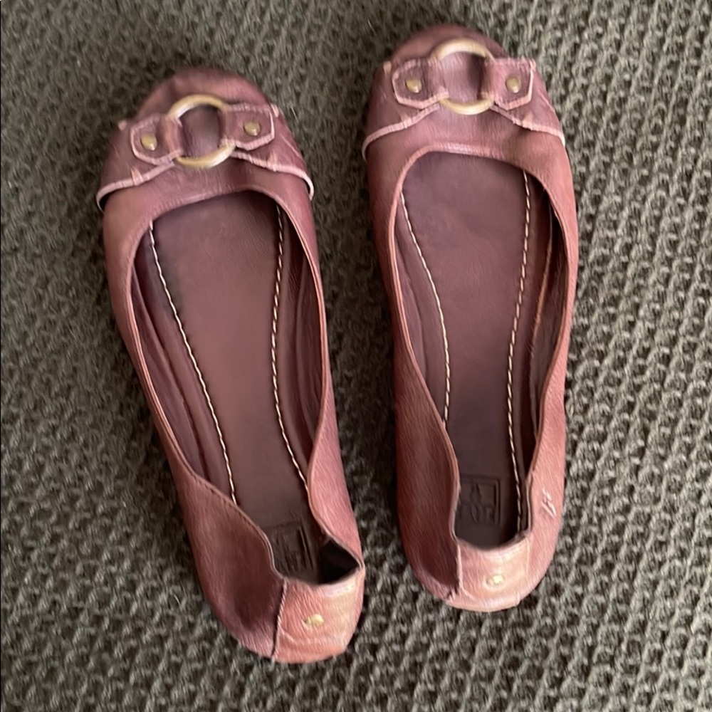 Frye Carson Flats